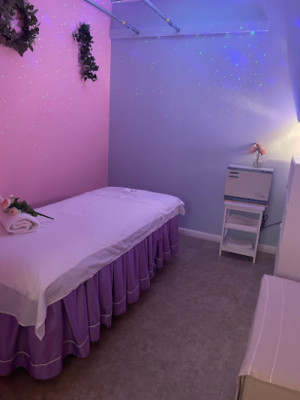 Silver Spa listing photo