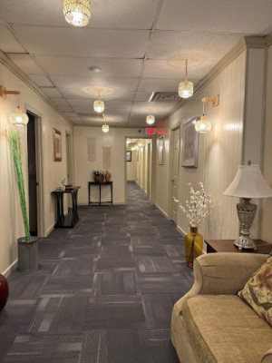 Royal Massage listing photo