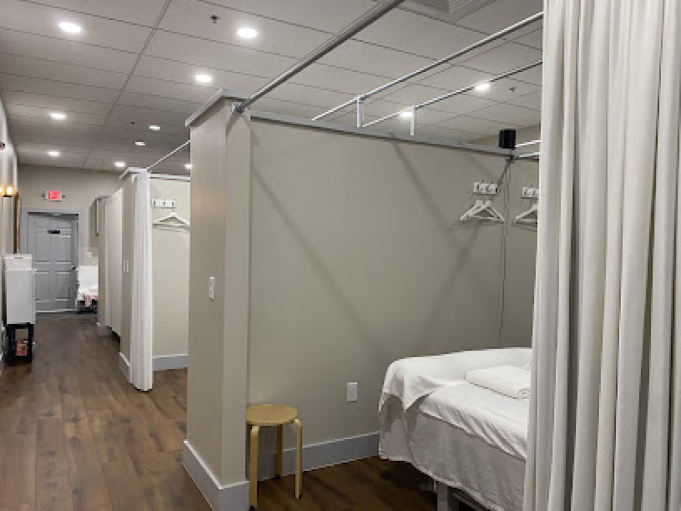 Acupoint Massage photo 1
