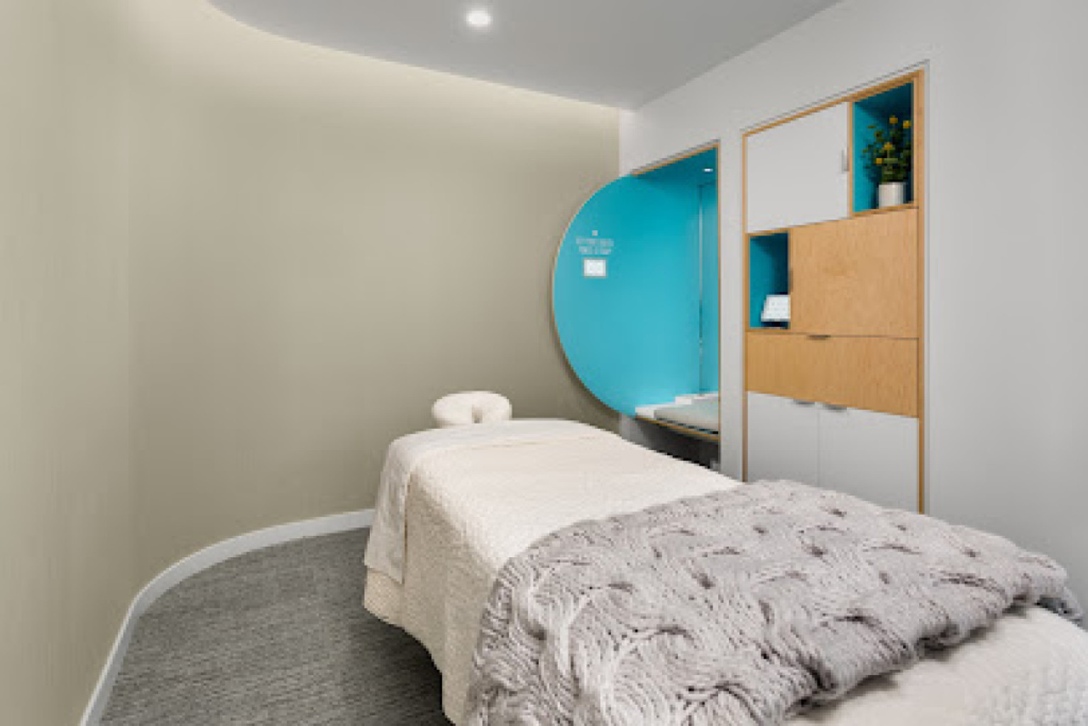 Solar Massage photo 1