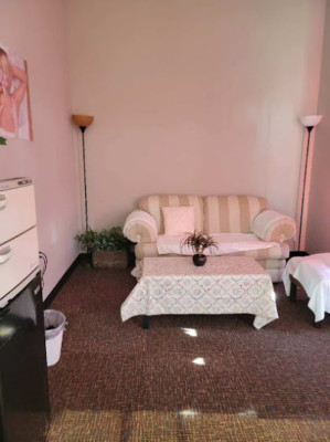 Essential Spa listing photo