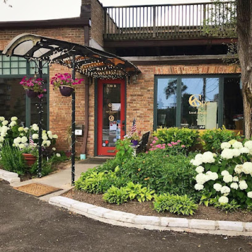 Mich's Spa photo 1