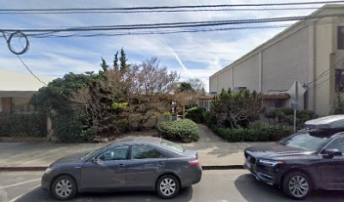 Silver Salon listing photo
