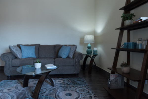 Lowa Recovery room listing photo