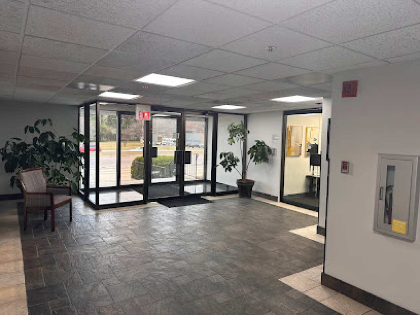 Rockland Office Plaza Spa photo 1