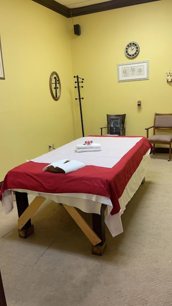 Queen Spa Massage photo 1