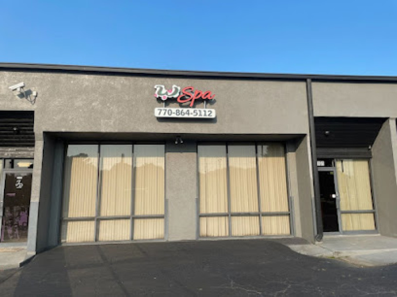 W Massage Spa photo 1