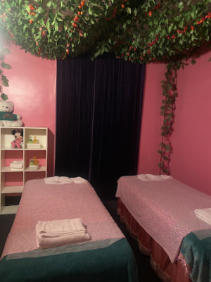 Oak Massage listing photo