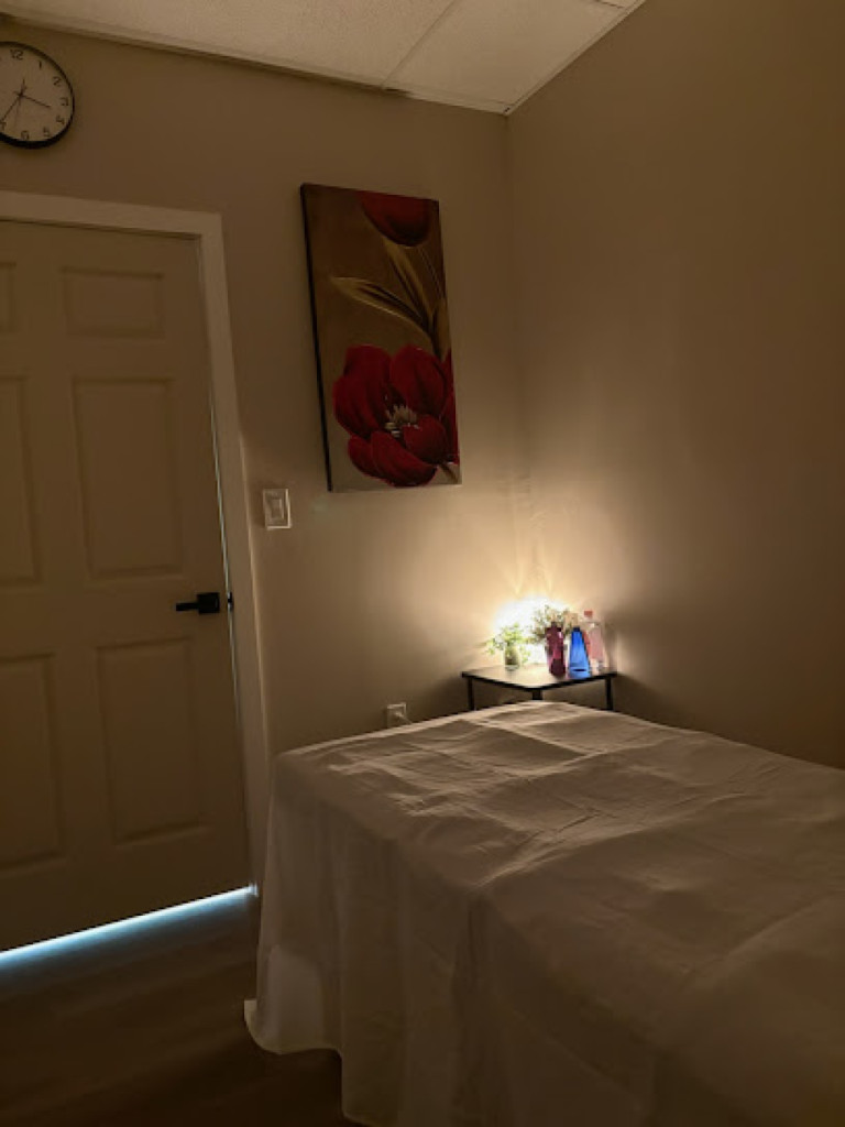 Renew Spa & Massage photo 1