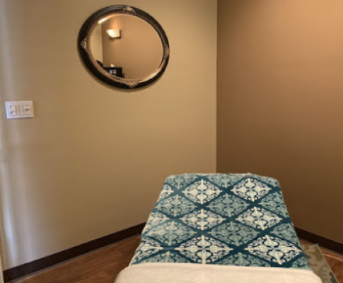 Massage Hubs Ocean Park listing photo