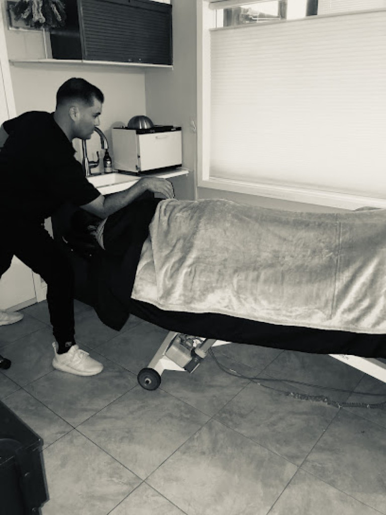 Elite Massage photo 1