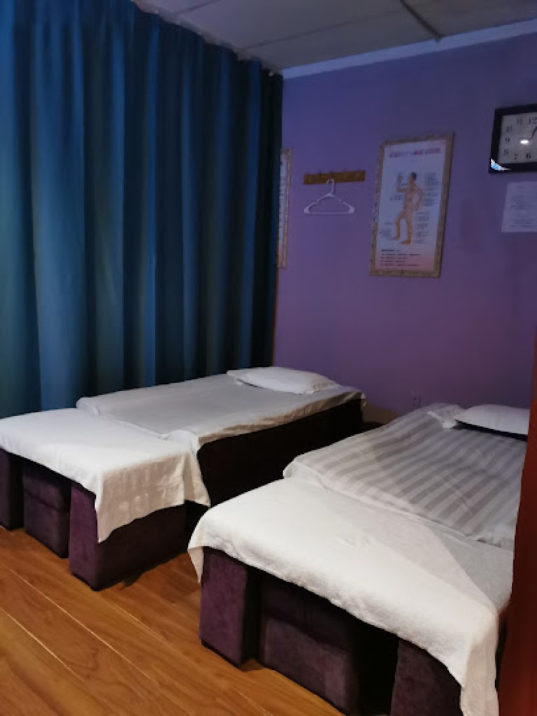 Flowers Massage photo 1