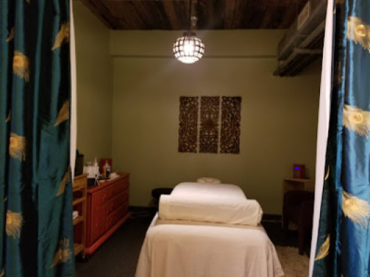 Bearhawk Massage listing photo