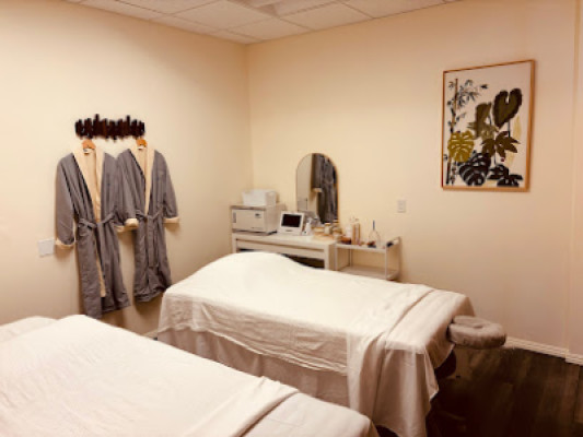 G&D body spa listing photo