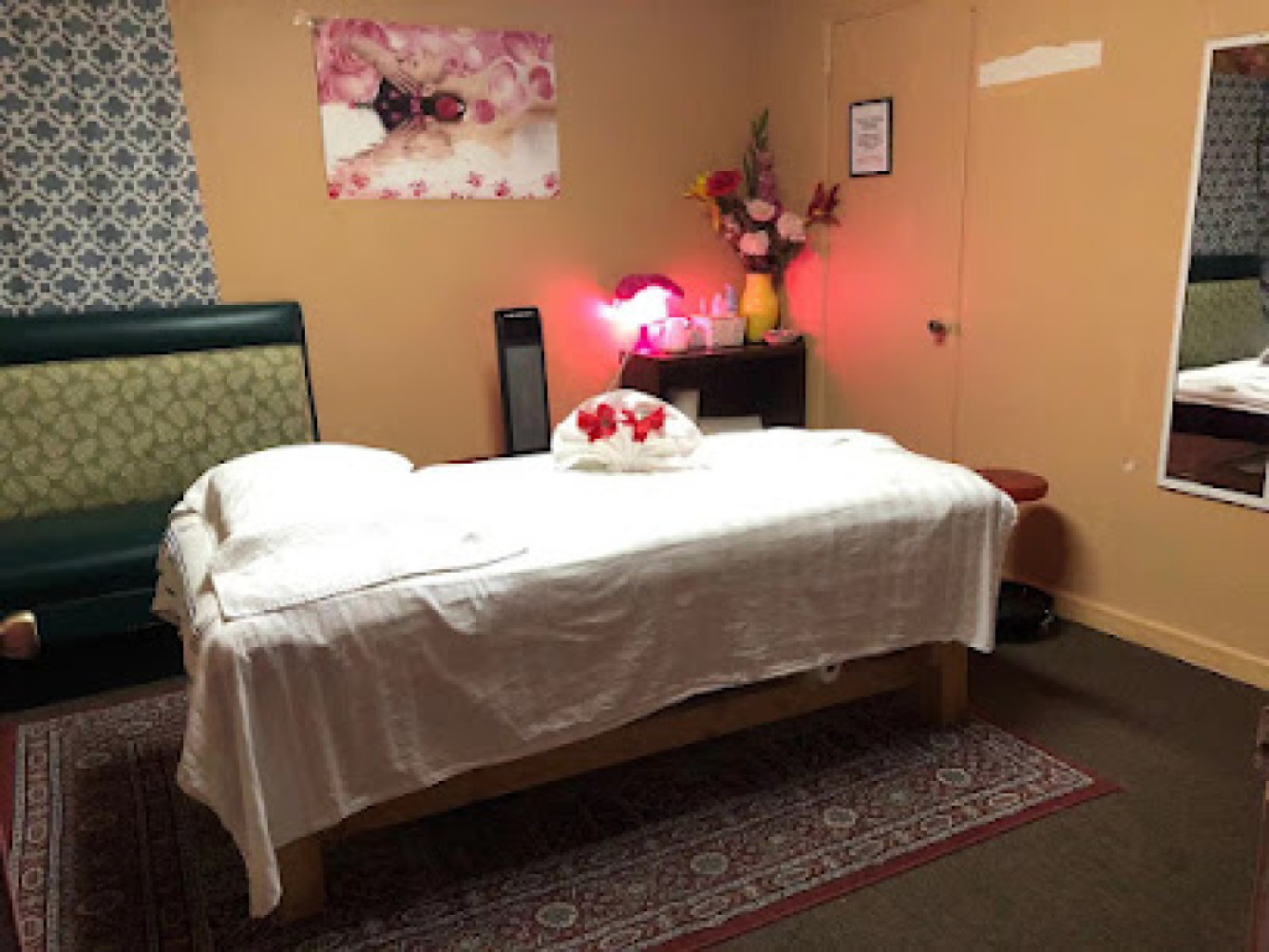 Jasmine Massage photo 1