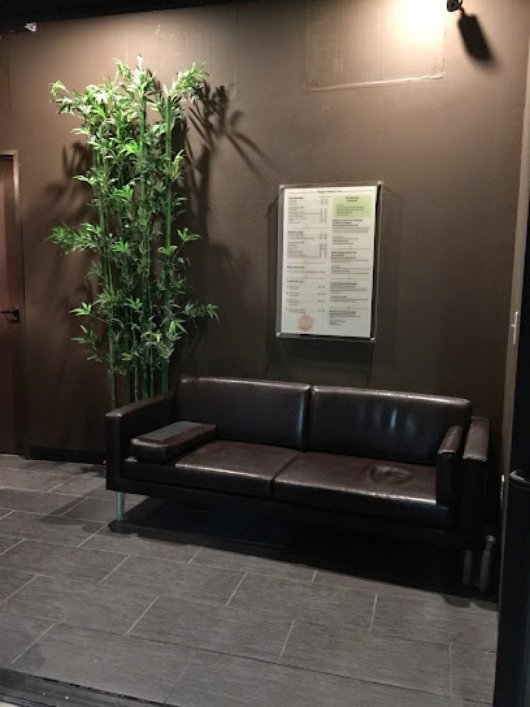 Happy Head 2 Toe Massage & Spa photo 1