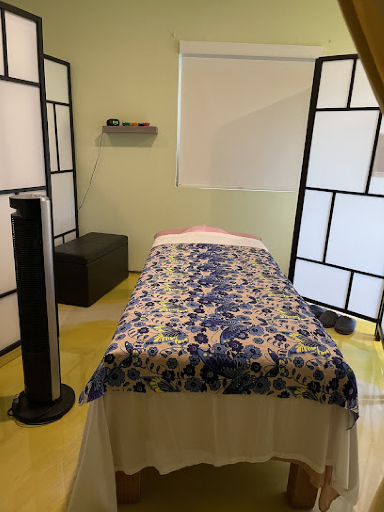 Asian Massage photo 1