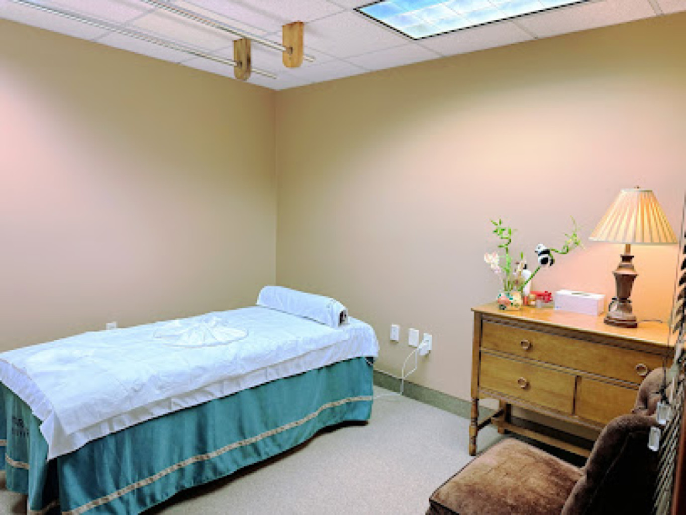 Health Spa Foot and Body Work photo 1