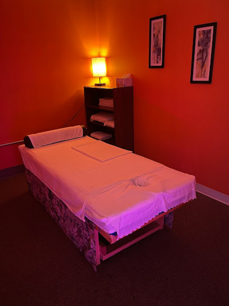 Relax Massage photo 1