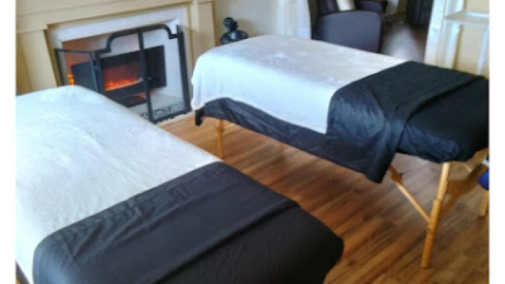 Blue Spa listing photo