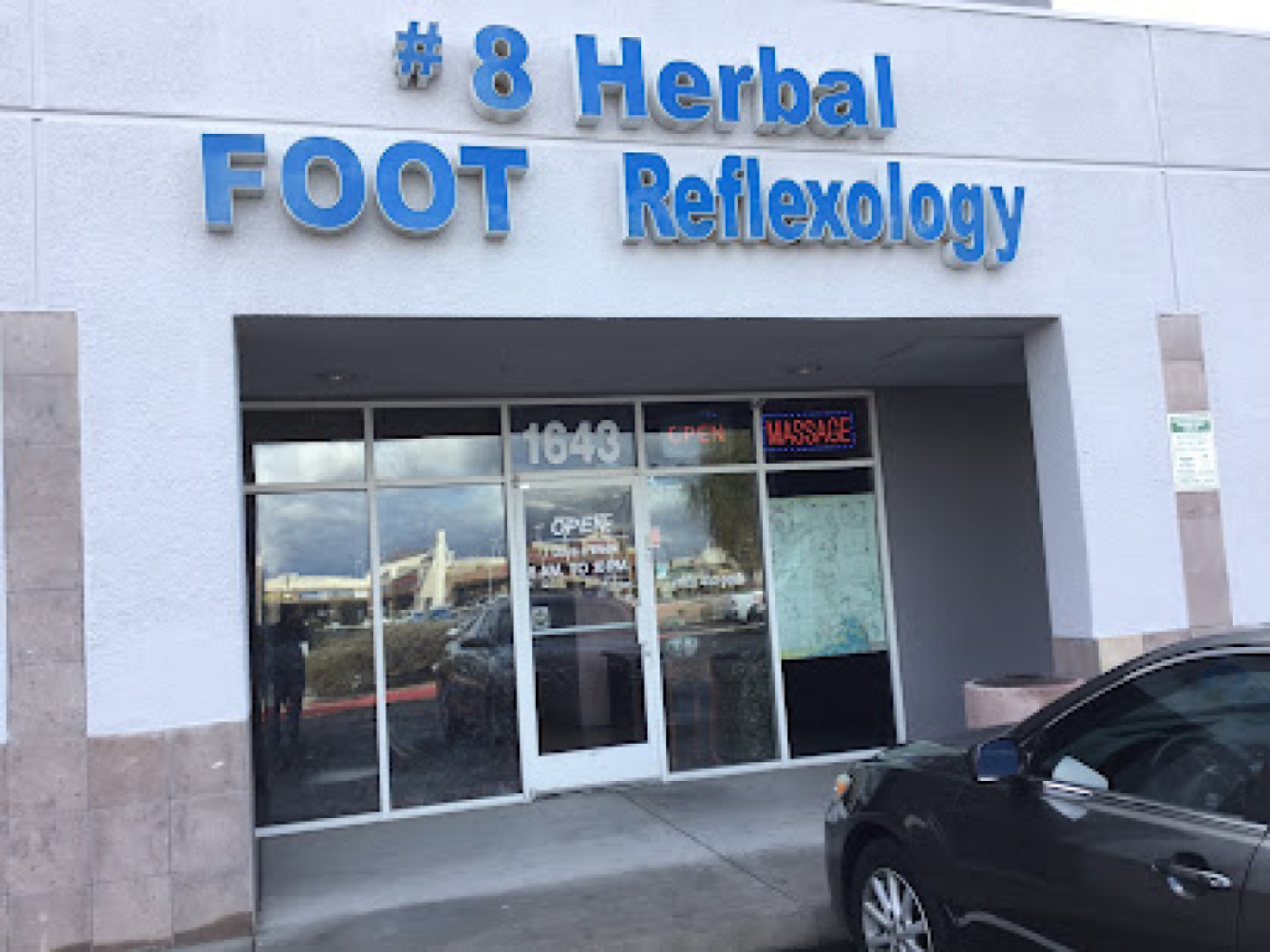 8 Herbal Foot Massage photo 1