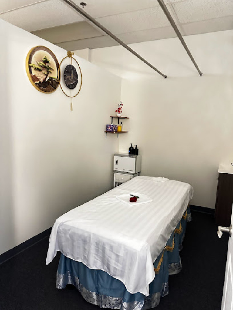 Healing Hands Spa photo 1