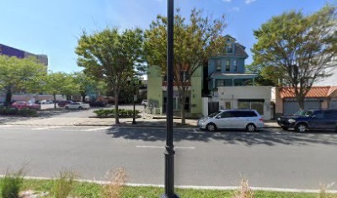 King spa listing photo
