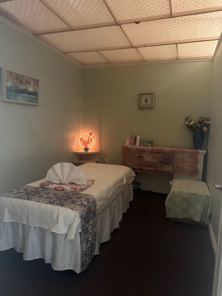 Sunshine Health Spa photo 1