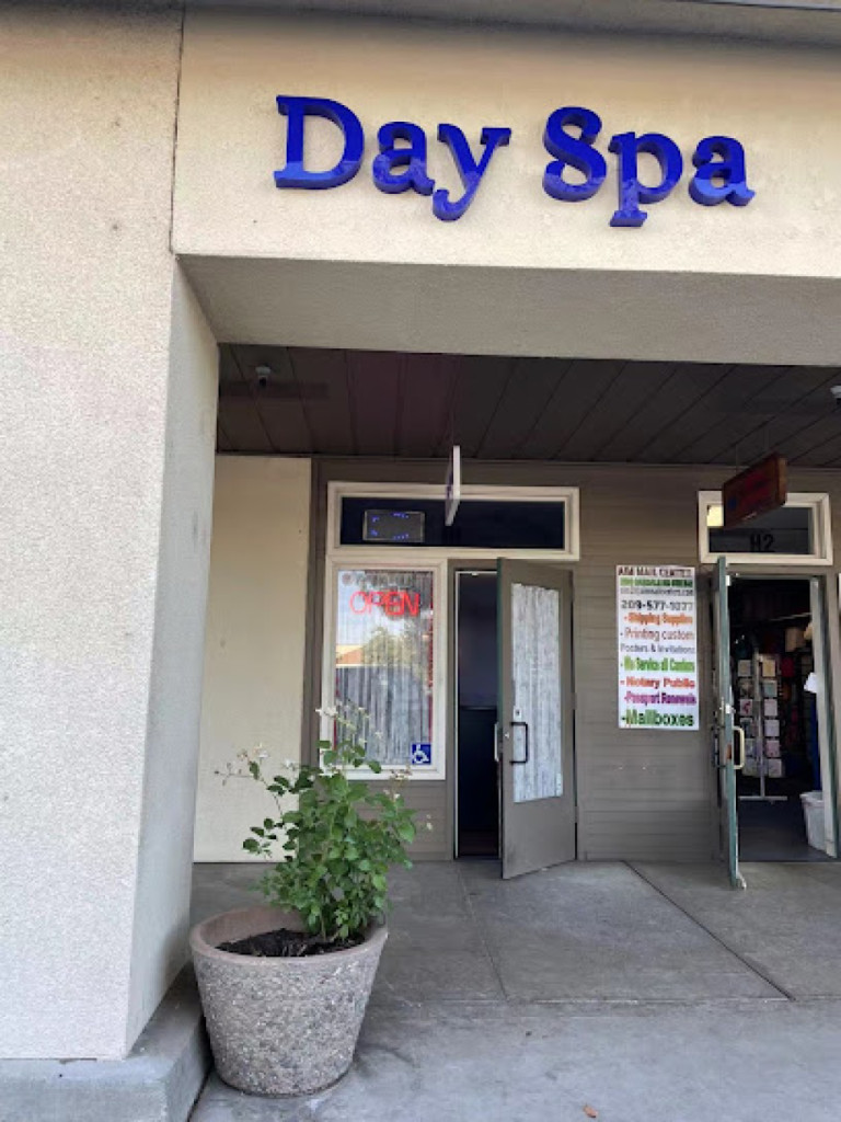 Emerald Massage photo 1