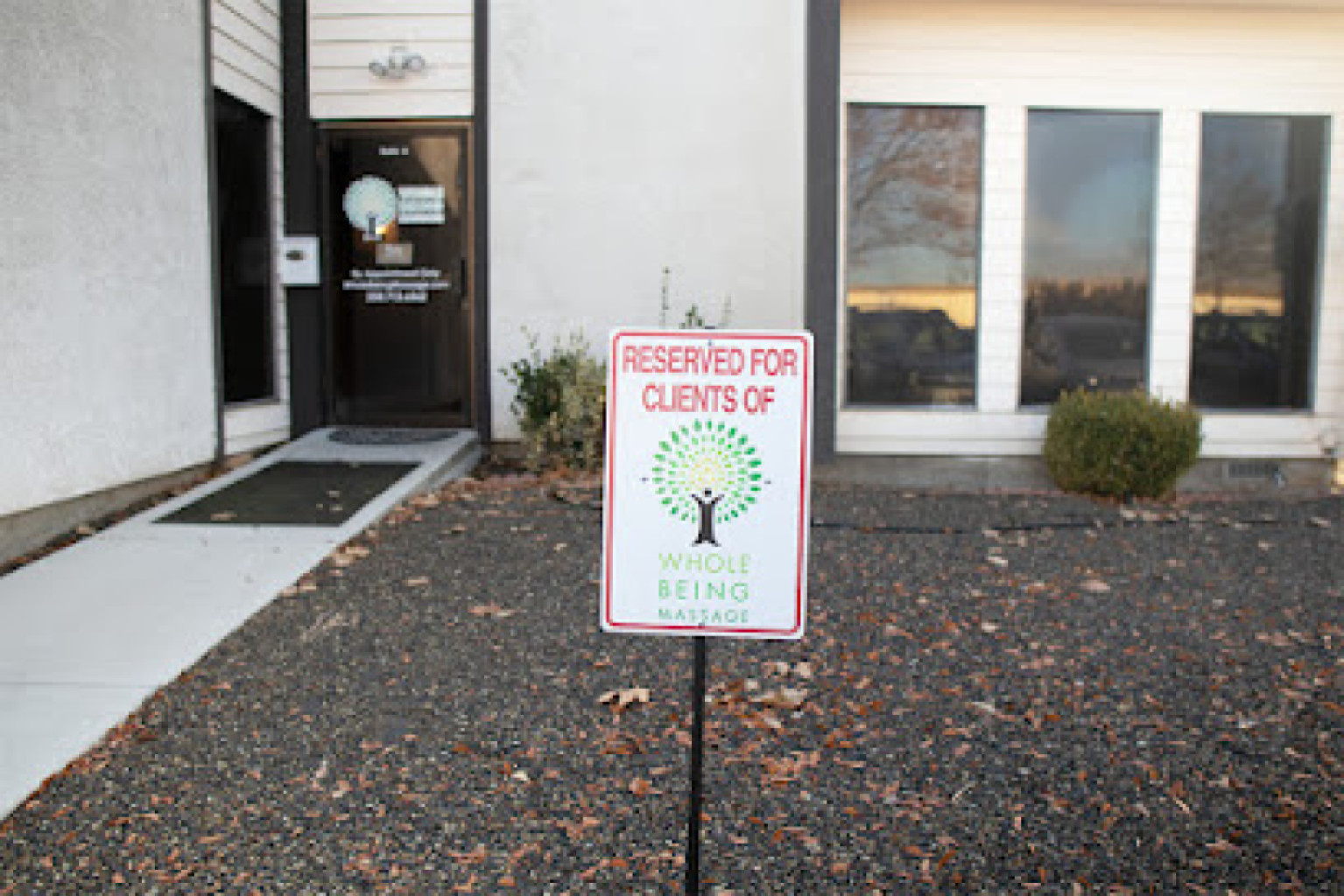 Sunflower Massage photo 1