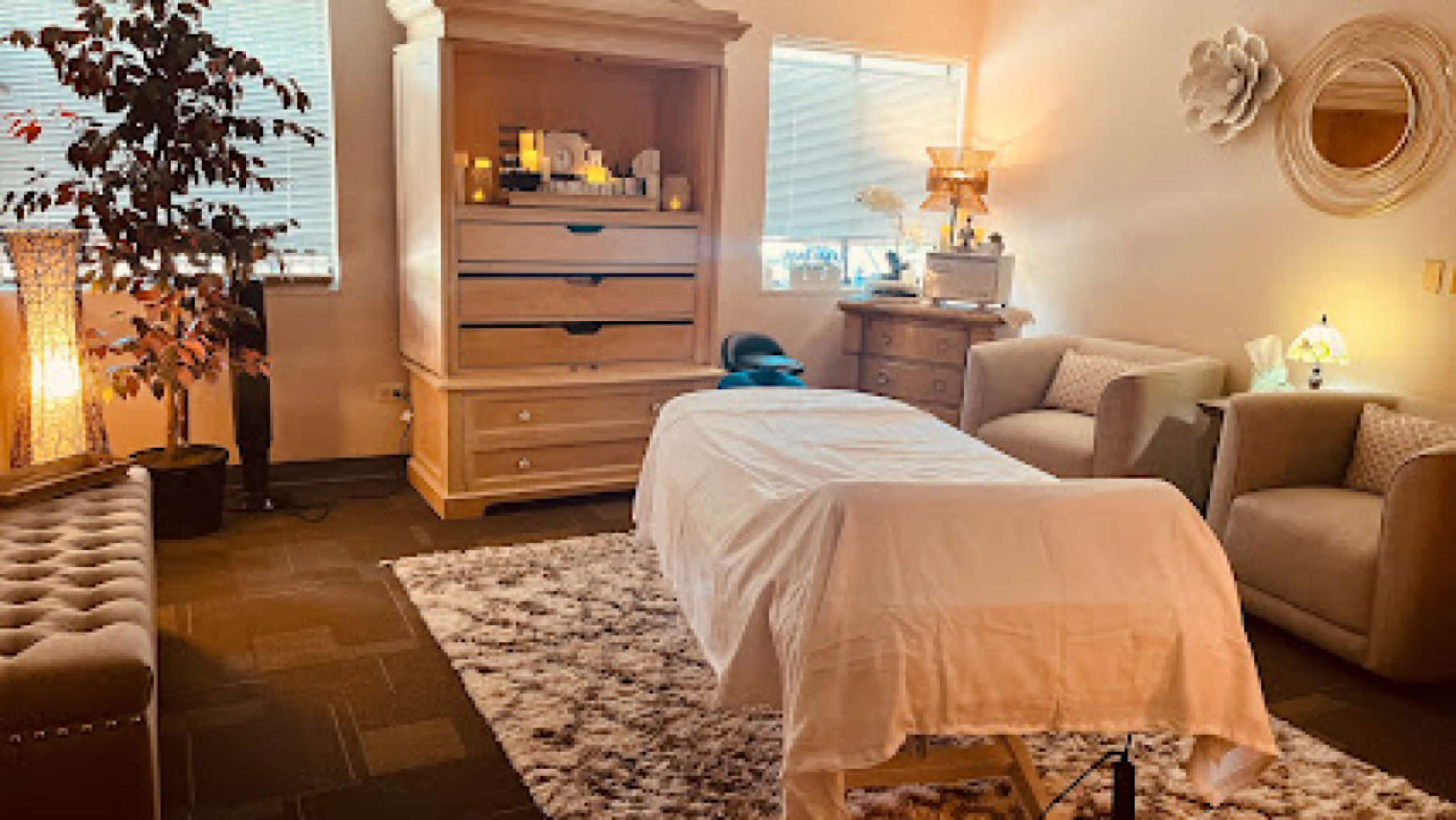 Tropic Thunder Therapeutic Massage photo 1
