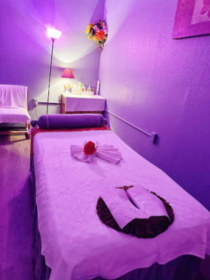 Asian foot massage listing photo