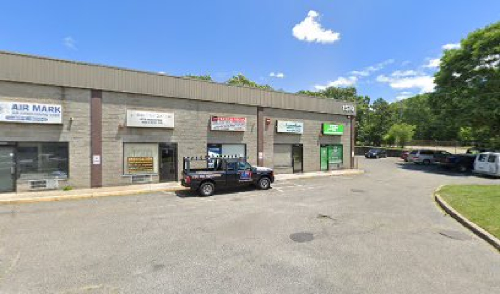 Middle Island Spa photo 1