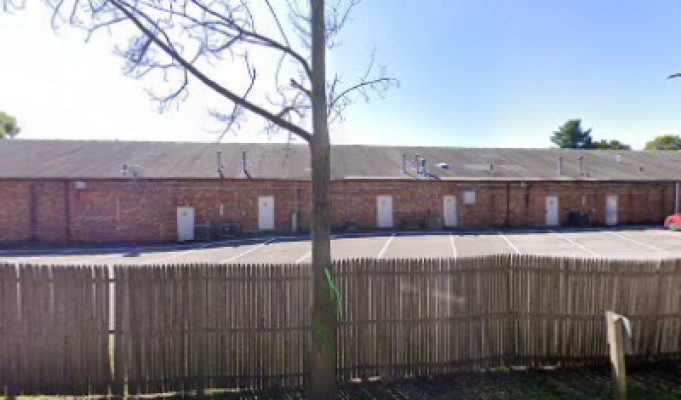 A family spa listing photo