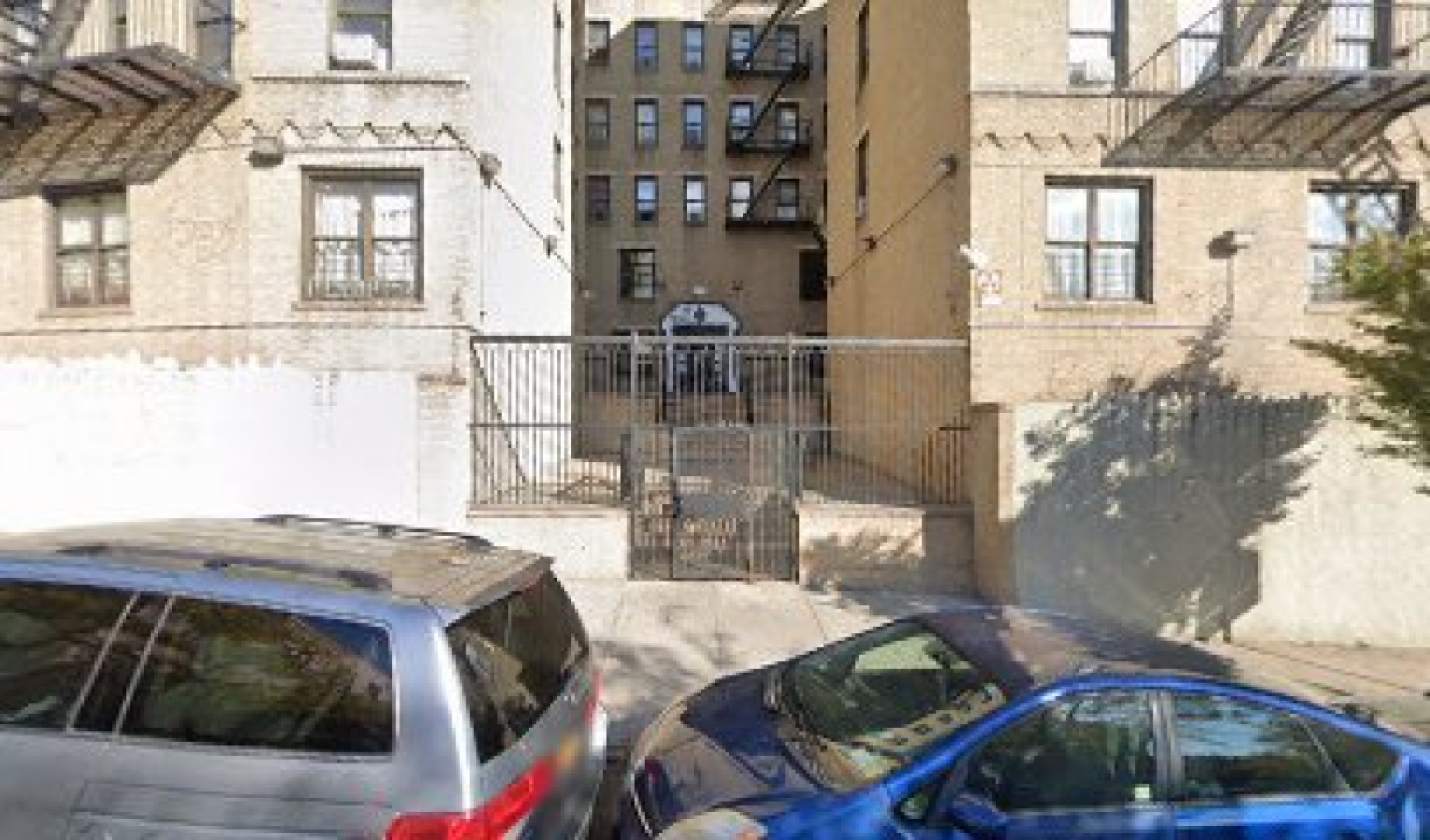 Latina Place photo 1