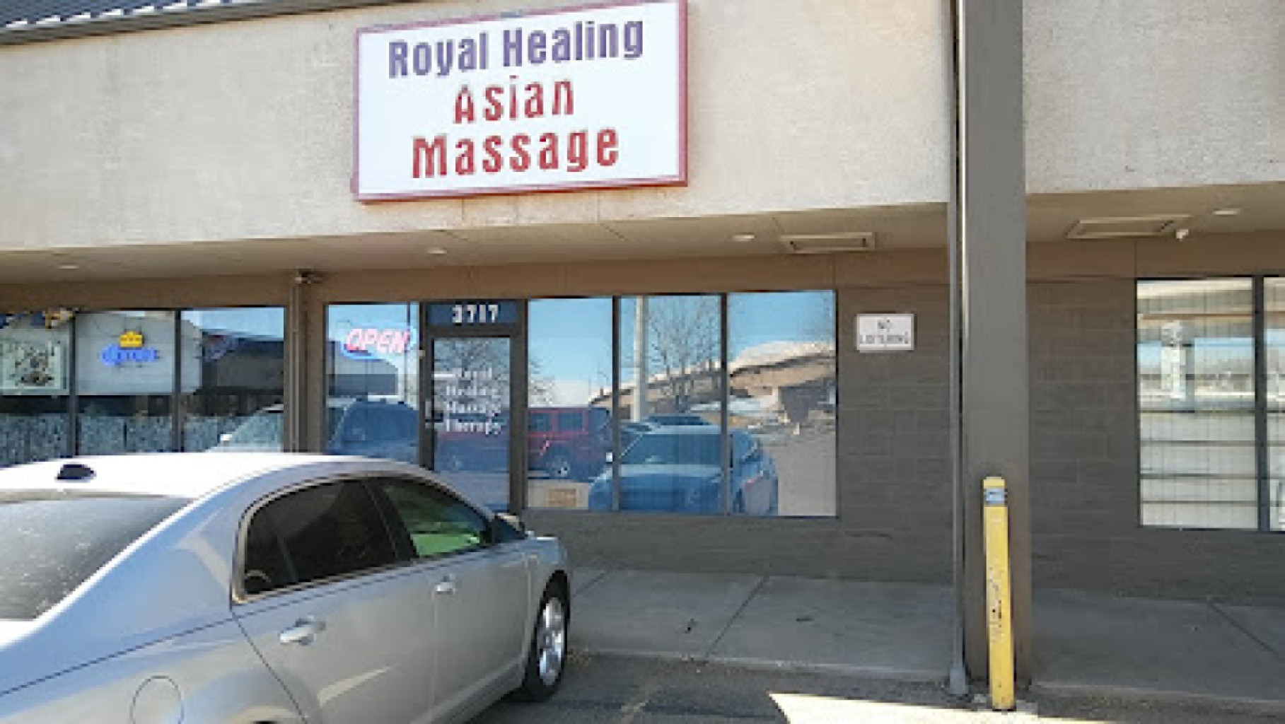 Royal Healing photo 1
