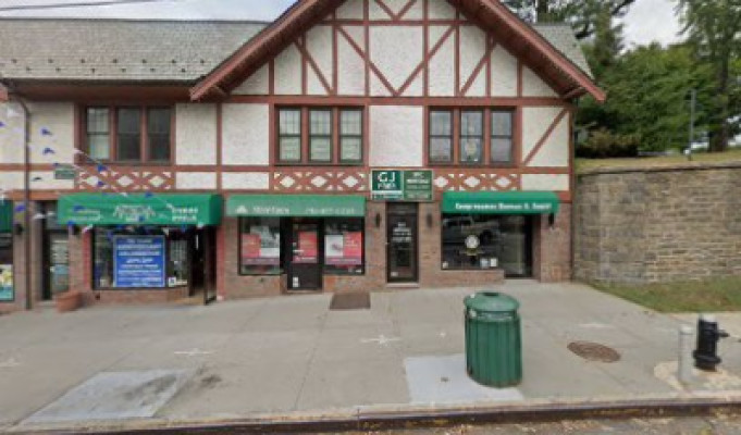 Douglaston foot rub listing photo