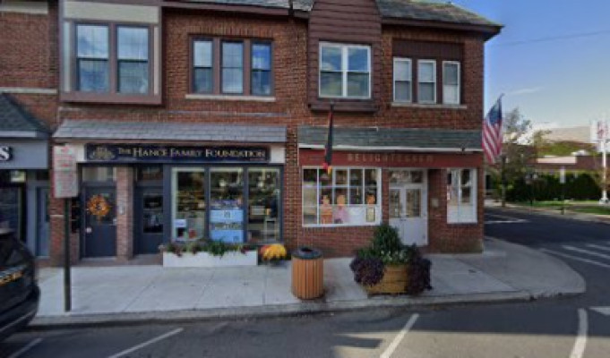 Jericho Tpke Spa listing photo