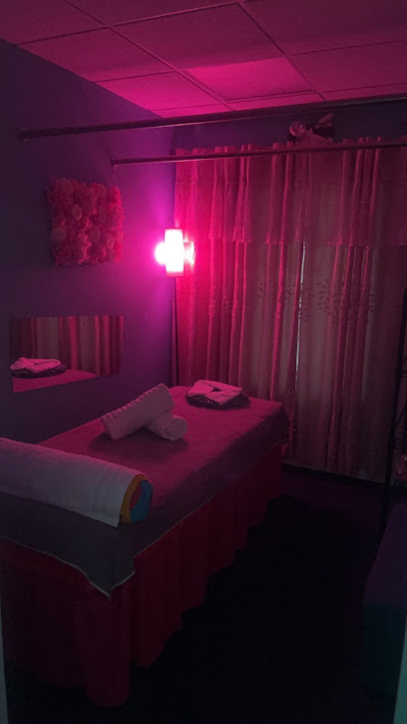 Chloe spa photo 1