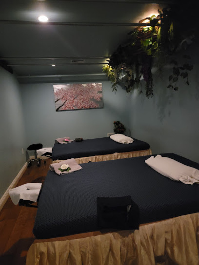 Authentic Thai Massage photo 1