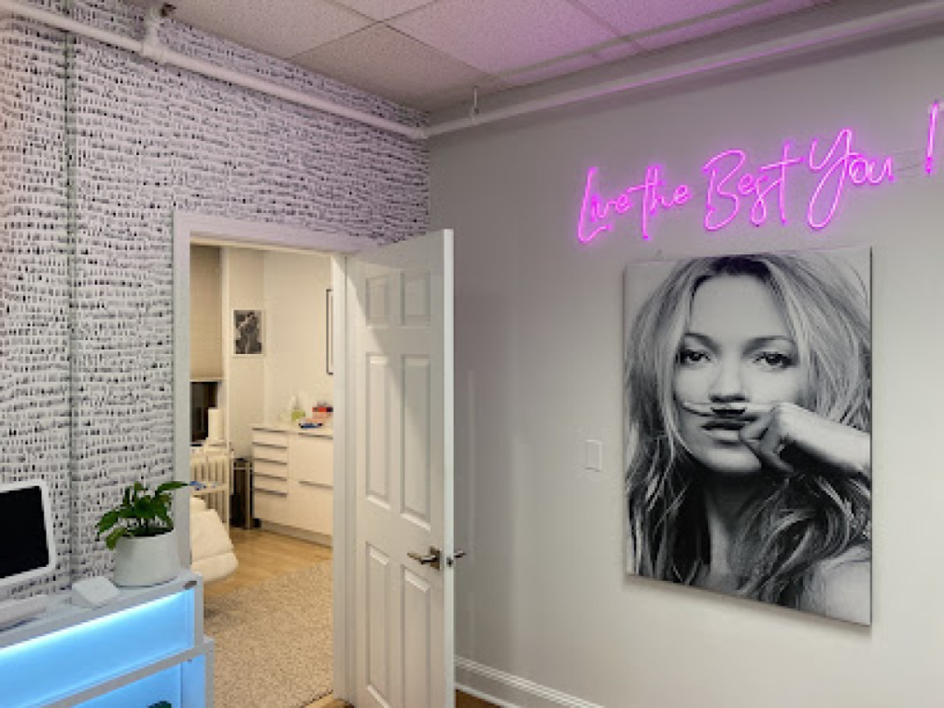 Season Four Spa photo 1