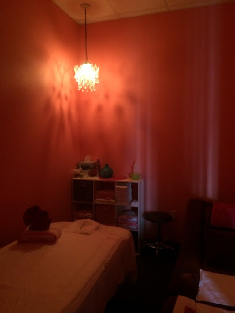 Asian Massage Bossier photo 1