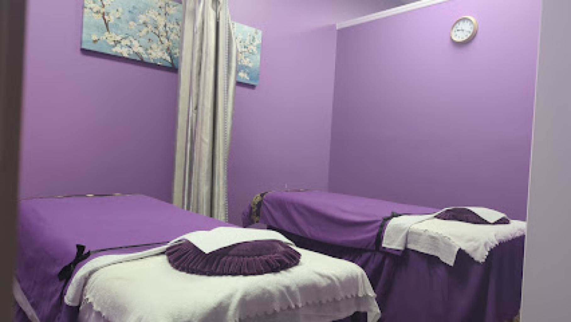 Healthy Foot Massage photo 1