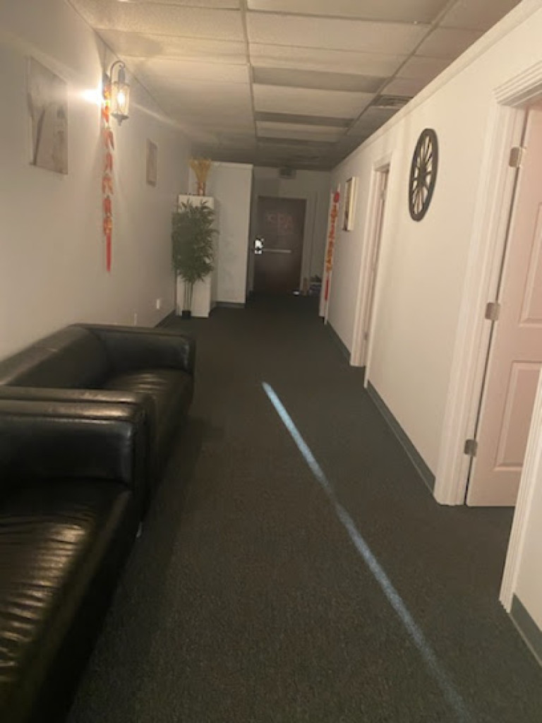 Queen's Spa photo 1