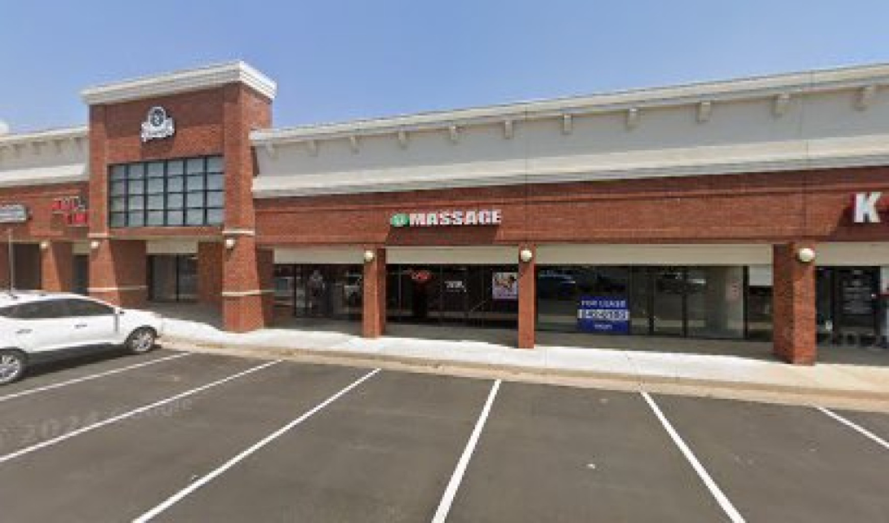 Adu Massage & Spa photo 1
