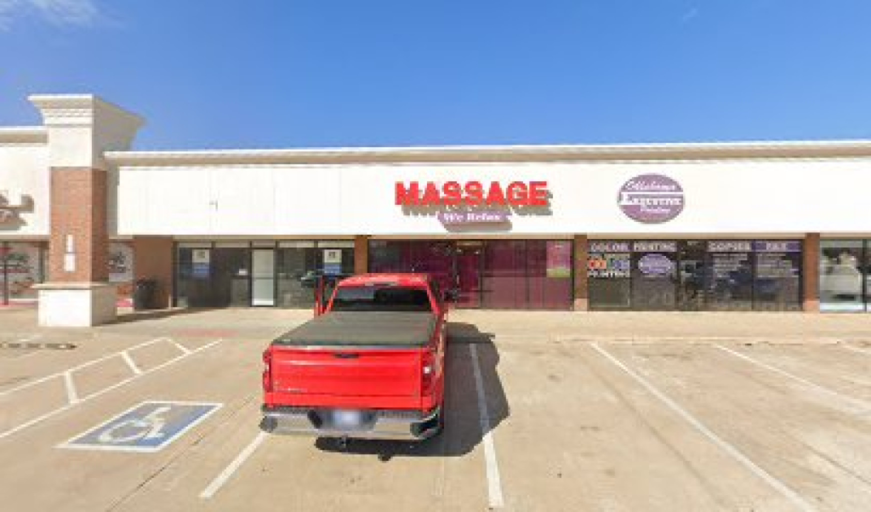 We Relax Massage photo 1