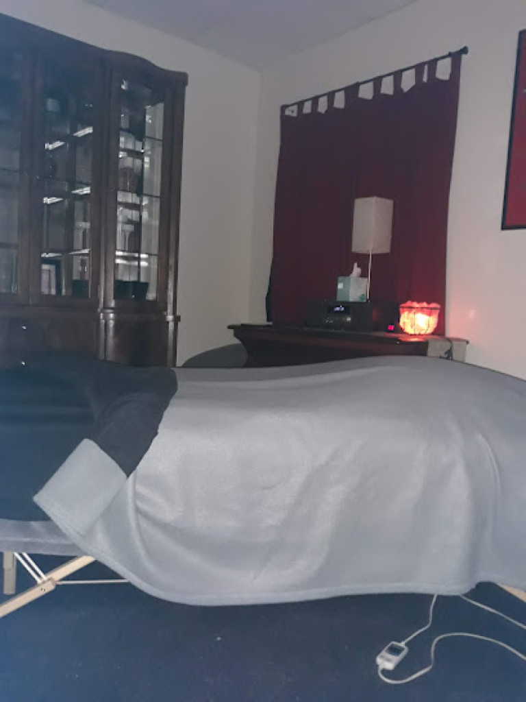Artist In Motion Massage Therapy photo 1