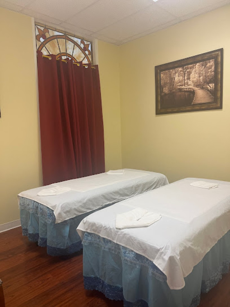 Happy SPA Massage photo 1
