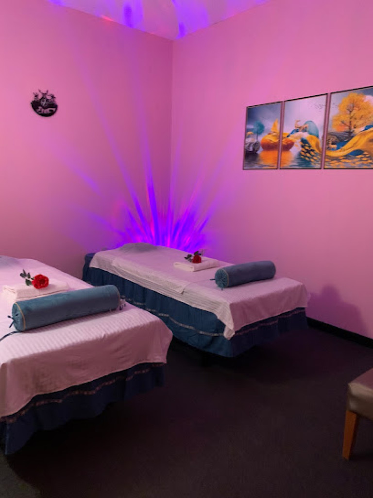 Elegant Massage photo 1