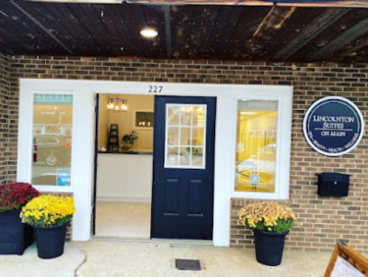 One spa listing photo